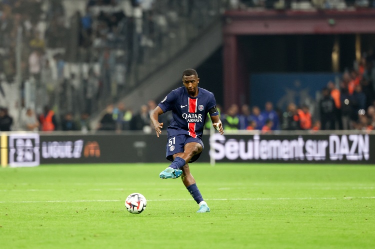 开云登录入口-帕乔：这周巴黎苦练了定位球防守 马尔基尼奥斯就像我的父亲